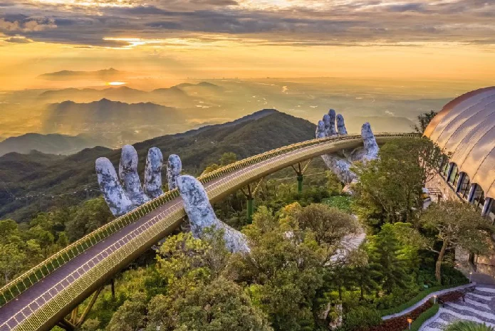 vietnam Holiday Package